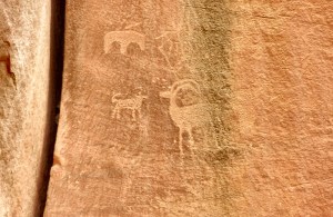 08-27 Capitol Reef petroglyphs