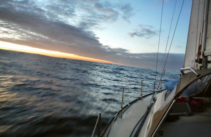 2014 10 18 0800 Dawn