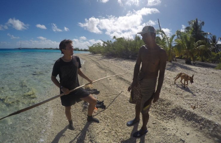 2015 04 25 0900 Learning spear fishing